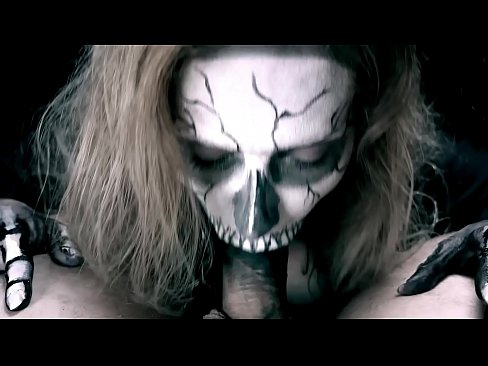 ❤️ Demon girl chupando pollas con su boca negra y tragando semen ️ Porno en es.thebestfetishsites.ru ❌️